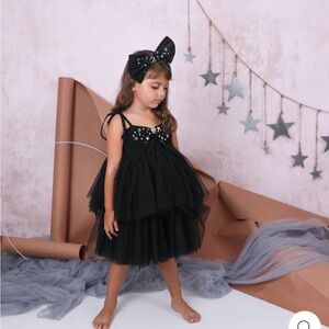Marais Sky Tulle Black Kids Formal Dress with Bow 11/12 Brand New.